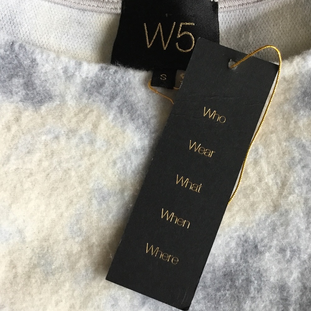 W5 by Anthropologie Blue Tie Dye Cloud Design Babydoll Style Top Peplum Bottom S - Picture 5 of 6